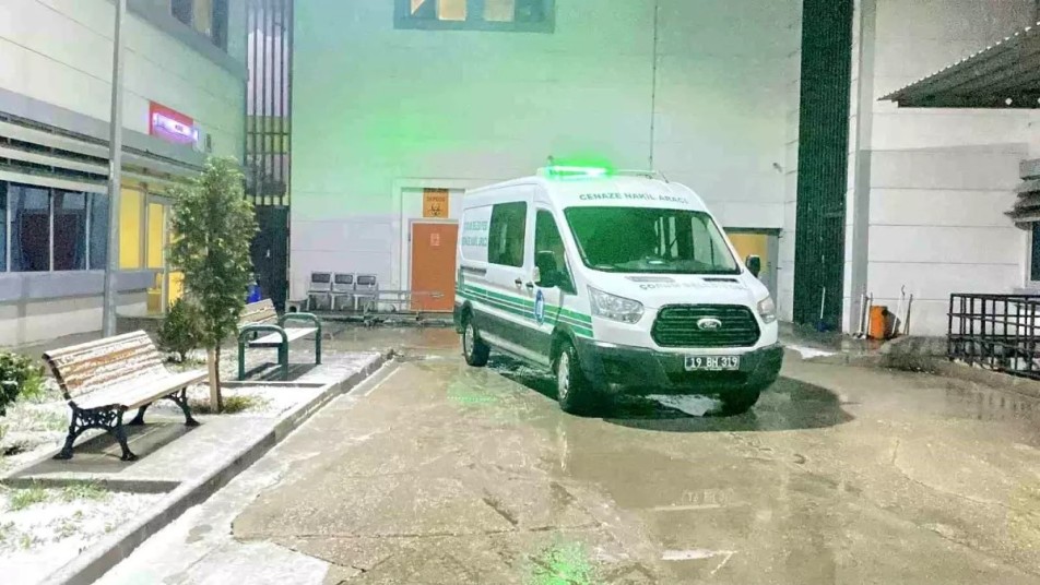 Çorum'da feci olay: Yem karma makinasına düşen işçi hayatını kaybetti