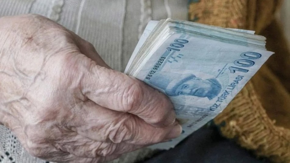 TBMM'de kabul edildi: En düşük emekli aylığı 20 bin liraya yükseldi