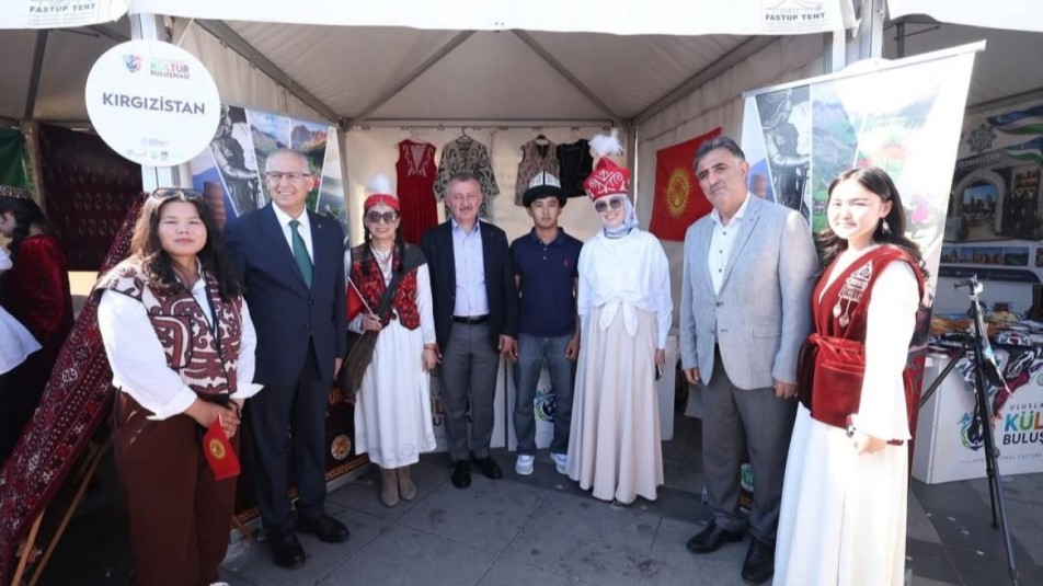 Başkan Büyükakın: "Kocaeli öğrenci dostu bir şehir oldu"