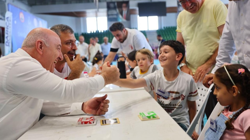 Darıca'da bin 470 öğrenci zeka oyunlarında buluştu