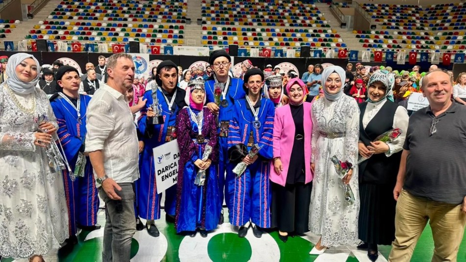 Darıca'nın özel çocuklarından Türkiye ikinciliği