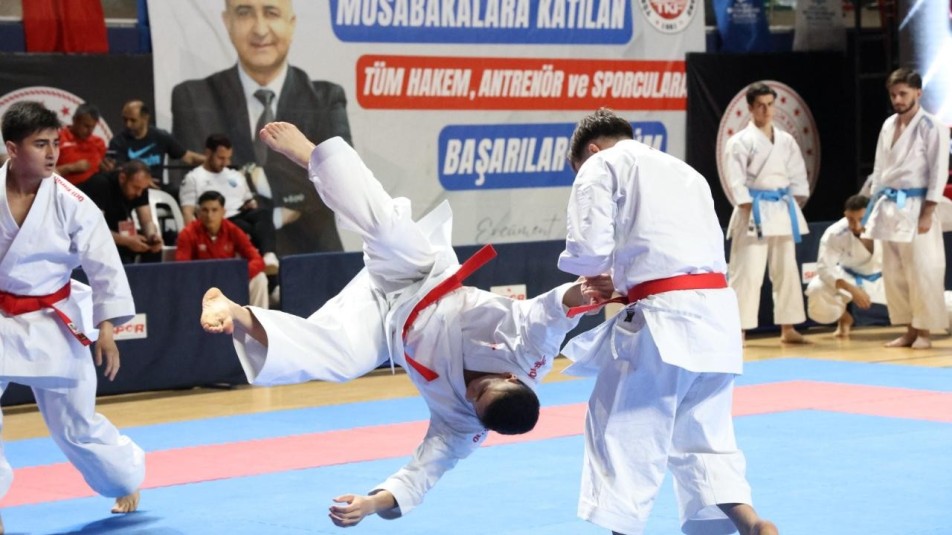 Dev karate organizasyonu Kocaeli'de başladı